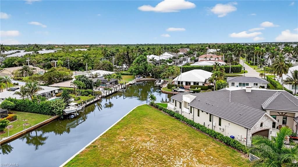 1693 BONITA CT, NAPLES, FL 34102 — photo 4