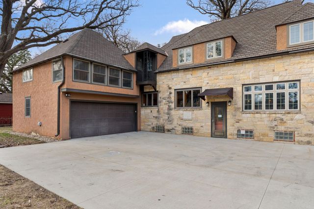 907 1st Drive NW, Austin, MN 55912
