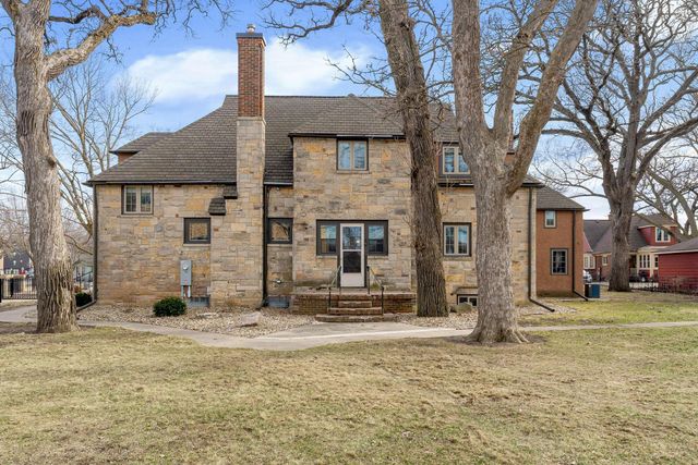 907 1st Drive NW, Austin, MN 55912