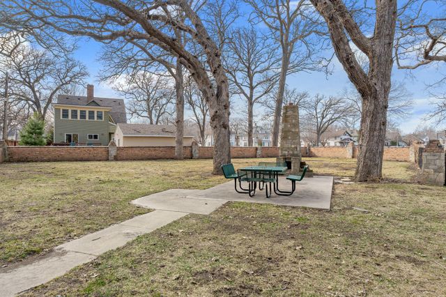 907 1st Drive NW, Austin, MN 55912