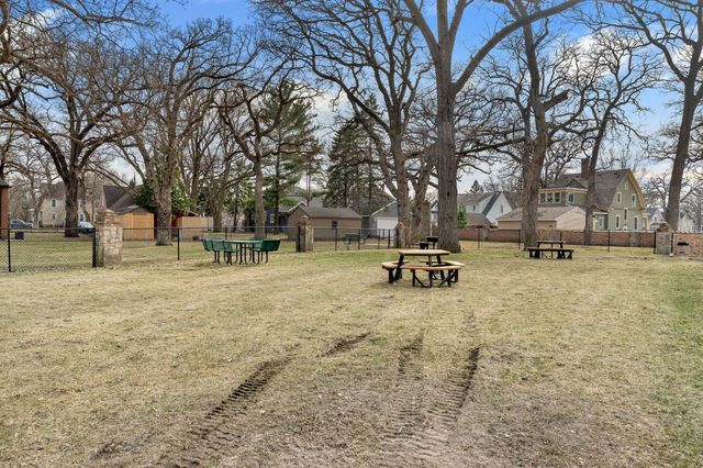 907 1st Drive NW, Austin, MN 55912