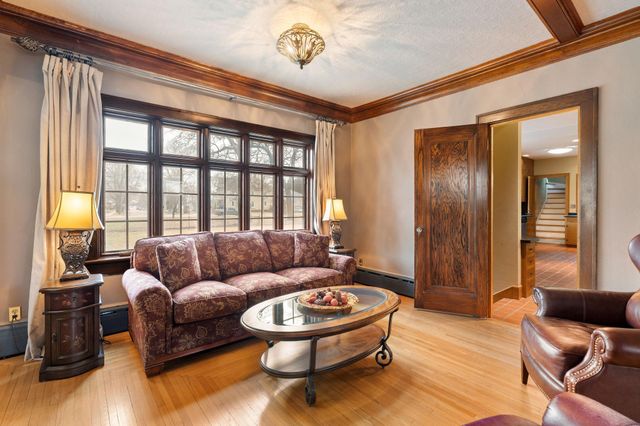 907 1st Drive NW, Austin, MN 55912