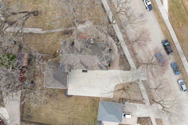 907 1st Drive NW, Austin, MN 55912