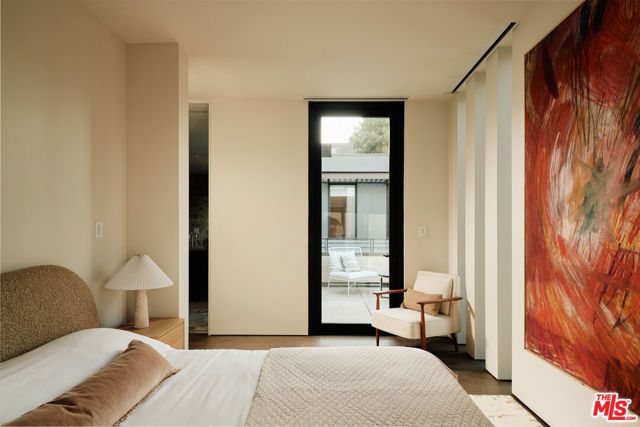 8900 Rosewood Avenue, West Hollywood, CA 90048