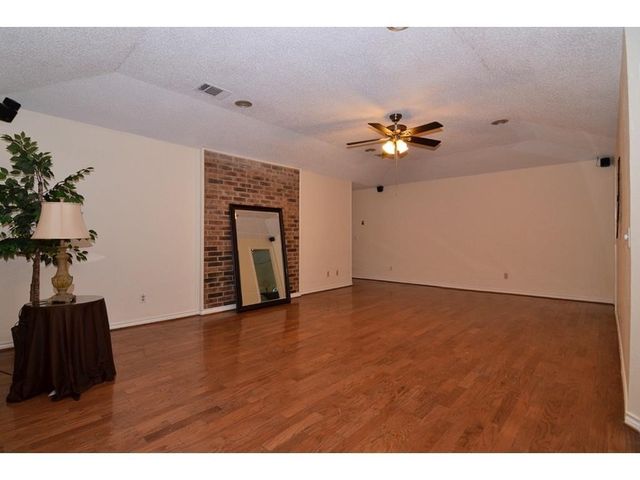 13215 Harkness Drive, Dallas, TX 75243
