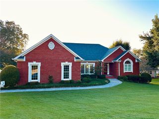 111 Oakhurst NE Terrace, Calhoun, GA 30701