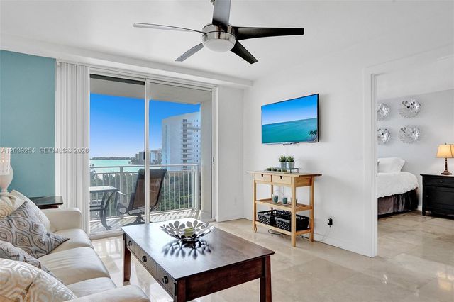 770 Claughton Island Drive 1014, Miami, FL 33131