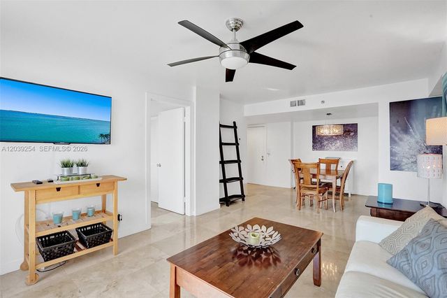 770 Claughton Island Drive 1014, Miami, FL 33131