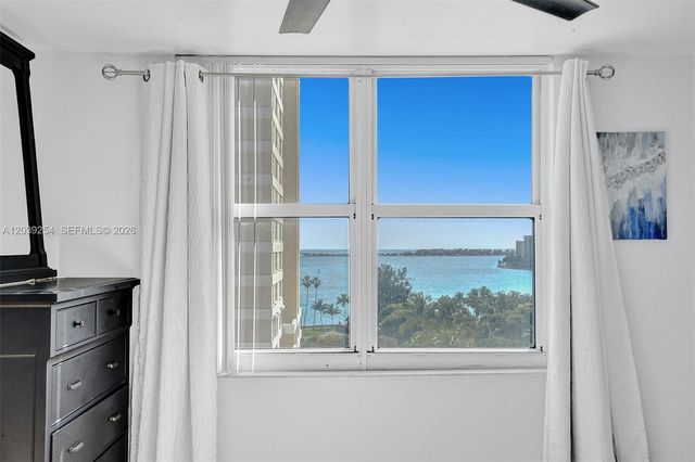 770 Claughton Island Drive 1014, Miami, FL 33131
