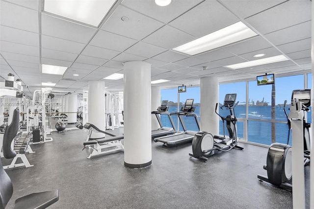 770 Claughton Island Drive 1014, Miami, FL 33131