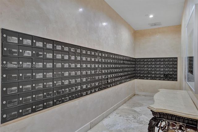 770 Claughton Island Drive 1014, Miami, FL 33131