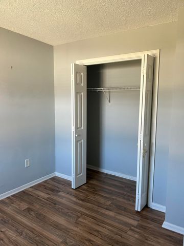 415 Parkdale Drive 6d, Charleston, SC 29414