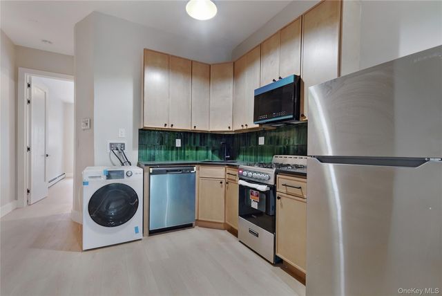124 Grove Street, Brooklyn, NY 11221