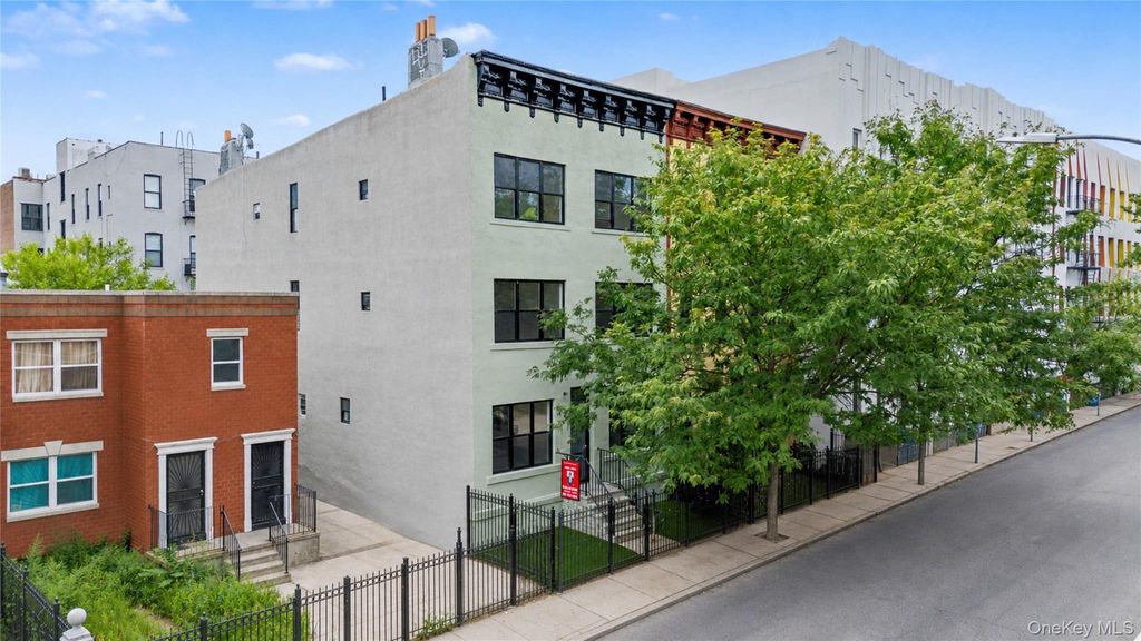124 Grove Street, Brooklyn, NY 11221 — photo 2