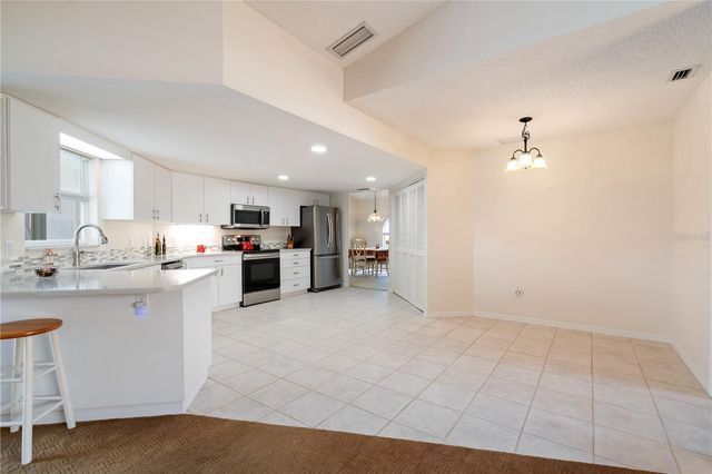 5628 CYNTHIA LANE, Sarasota, FL 34235