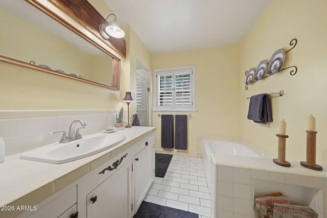 1609 W VIRGINIA Avenue, Phoenix, AZ 85007