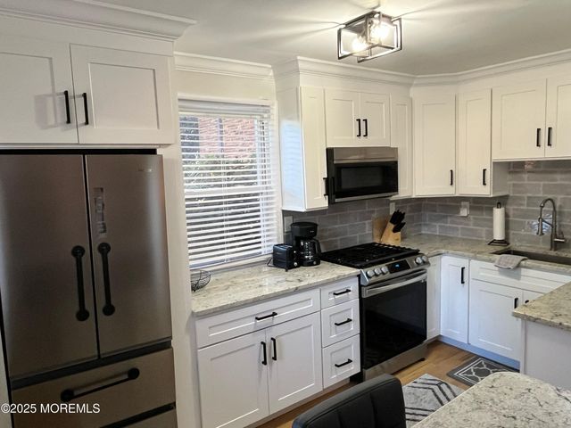 142 South Street 10A, Red Bank, NJ 07701