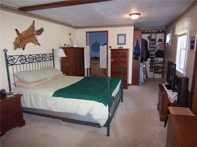 1014 Cornwall Rd, Palmyra, NY 14522