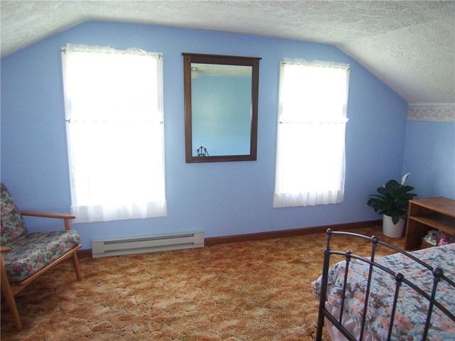 1014 Cornwall Rd, Palmyra, NY 14522