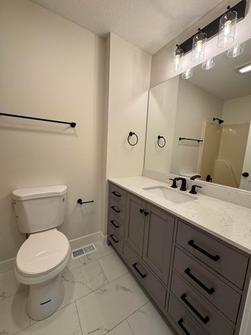 3315 N RIDGECREST DR, Columbia, MO 65202