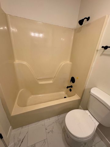 3315 N RIDGECREST DR, Columbia, MO 65202