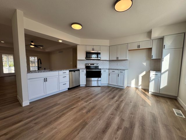 3315 N RIDGECREST DR, Columbia, MO 65202