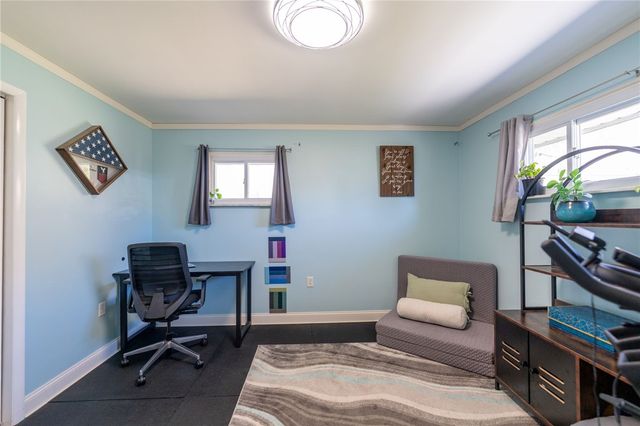 519 Jefferson St, Evans City Boro, PA 16033