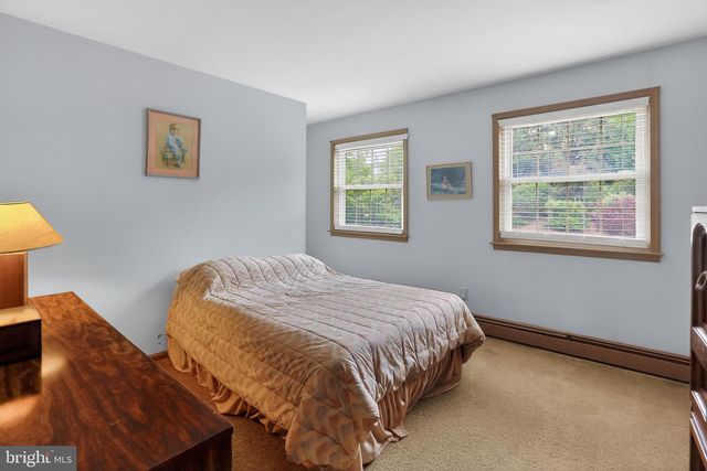 736 BLACK ROCK RD, Collegeville, PA 19426