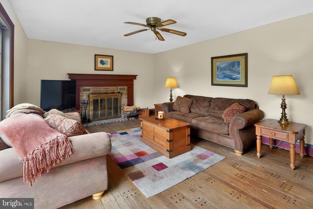 736 BLACK ROCK RD, Collegeville, PA 19426