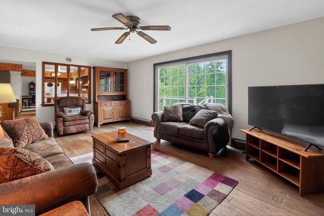 736 BLACK ROCK RD, Collegeville, PA 19426