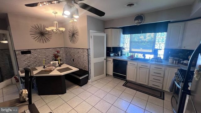 505 S BLACK HORSE PIKE, Blackwood, NJ 08012