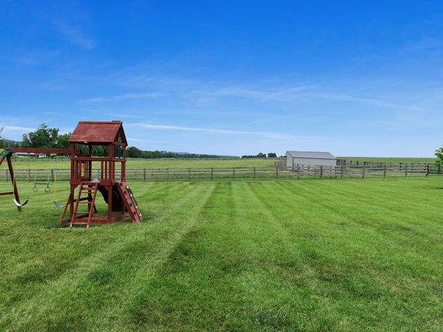 5792 KY Highway 590, Lancaster, KY 40444