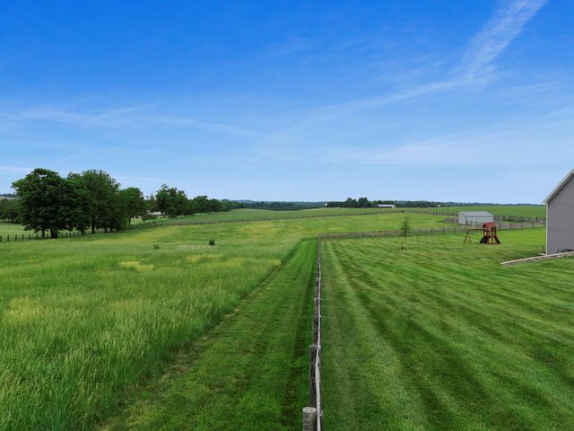 5792 KY Highway 590, Lancaster, KY 40444