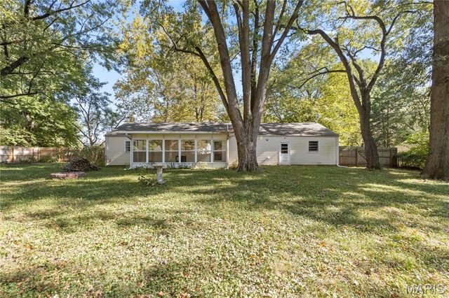 12011 Garden Lane, Spanish Lake, MO 63138