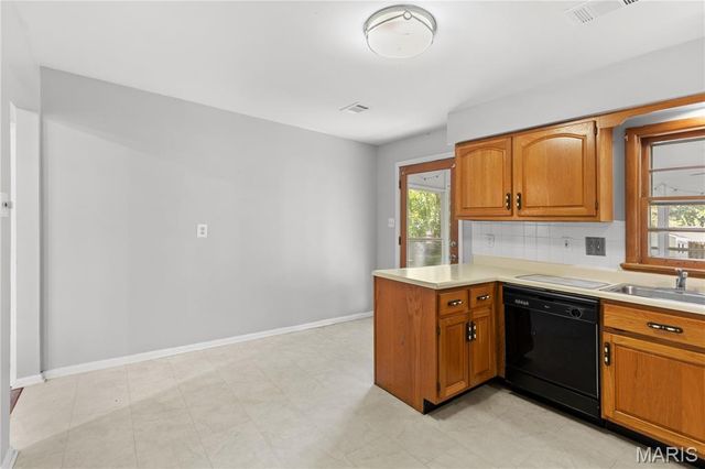 12011 Garden Lane, Spanish Lake, MO 63138