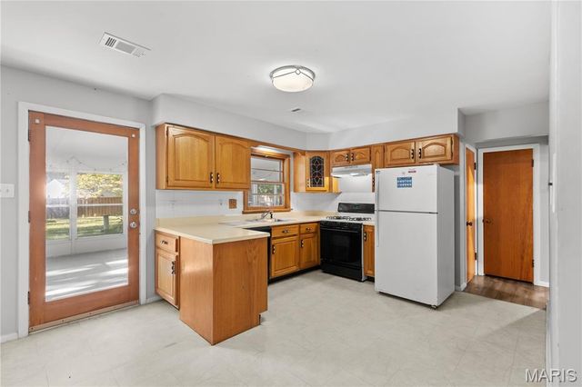 12011 Garden Lane, Spanish Lake, MO 63138