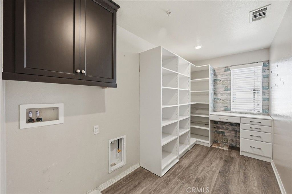 Image 22 of property listing at 3195 E Olympic Drive, Ontario, CA 91762