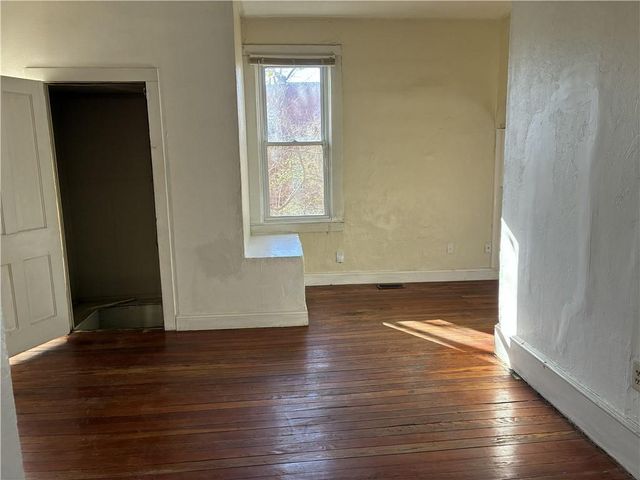 831 Ottawa Street, Leavenworth, KS 66048