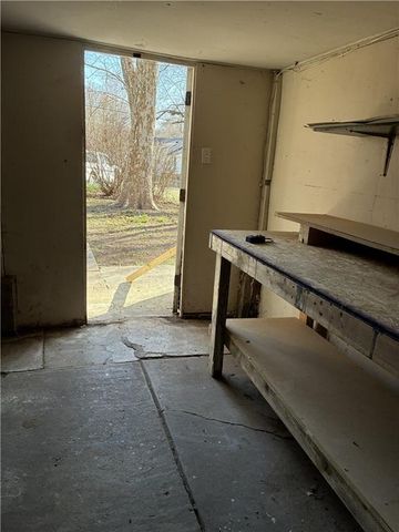 831 Ottawa Street, Leavenworth, KS 66048