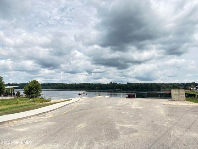 885 Inlet Surf Way, Warrenville, SC 29851