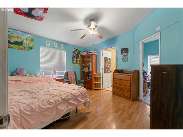 483 RYE St, Woodburn, OR 97071