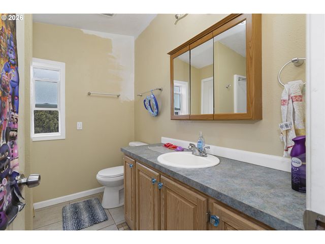 483 RYE St, Woodburn, OR 97071