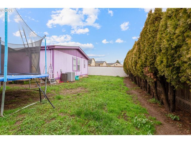 483 RYE St, Woodburn, OR 97071