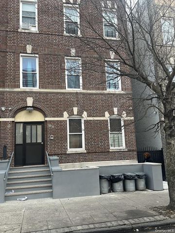 80 Elliott Avenue 3rd Floor, Yonkers, NY 10705
