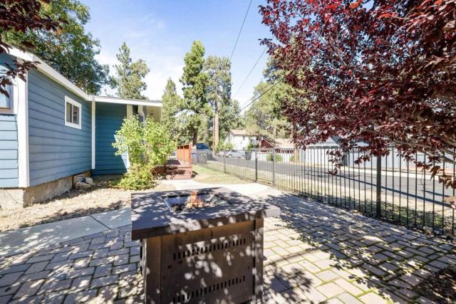 44644 Barton Lane, Sugarloaf, CA 92386