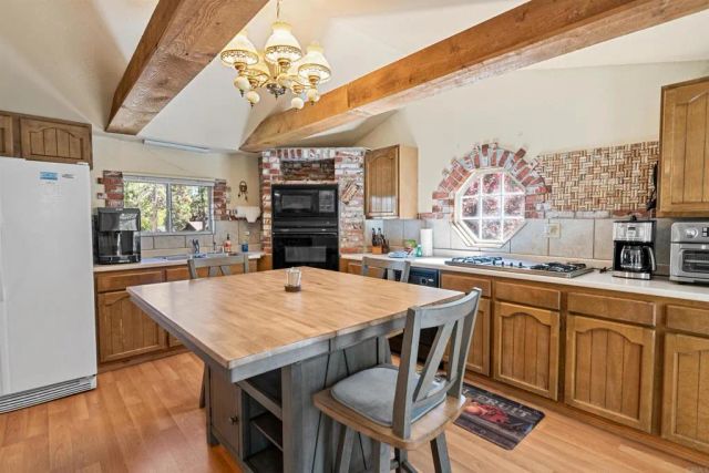 44644 Barton Lane, Sugarloaf, CA 92386