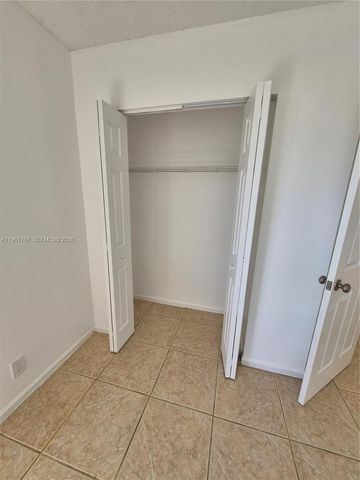 16955 SW 142nd Pl, Miami, FL 33177