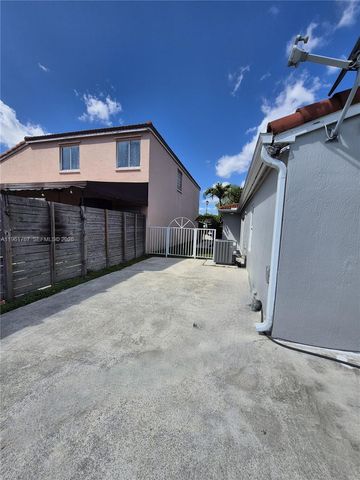 16955 SW 142nd Pl, Miami, FL 33177