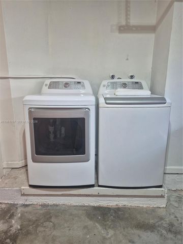 16955 SW 142nd Pl, Miami, FL 33177