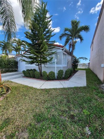 16955 SW 142nd Pl, Miami, FL 33177